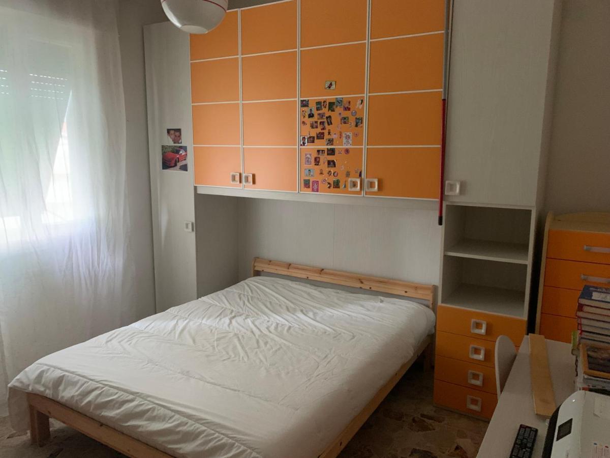 La Casa Di Vale Apartment Marina di Massa Bagian luar foto